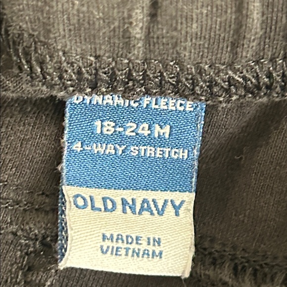 Old Navy Dynamic Fleece Pants - Picture 3 of 4